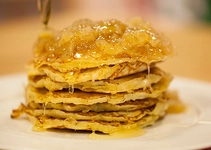 Elmalı Pankek Tarifi ve Malzemeleri